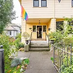 Charming 1Bd Suite In Capitol Hill - Foxglove Inn