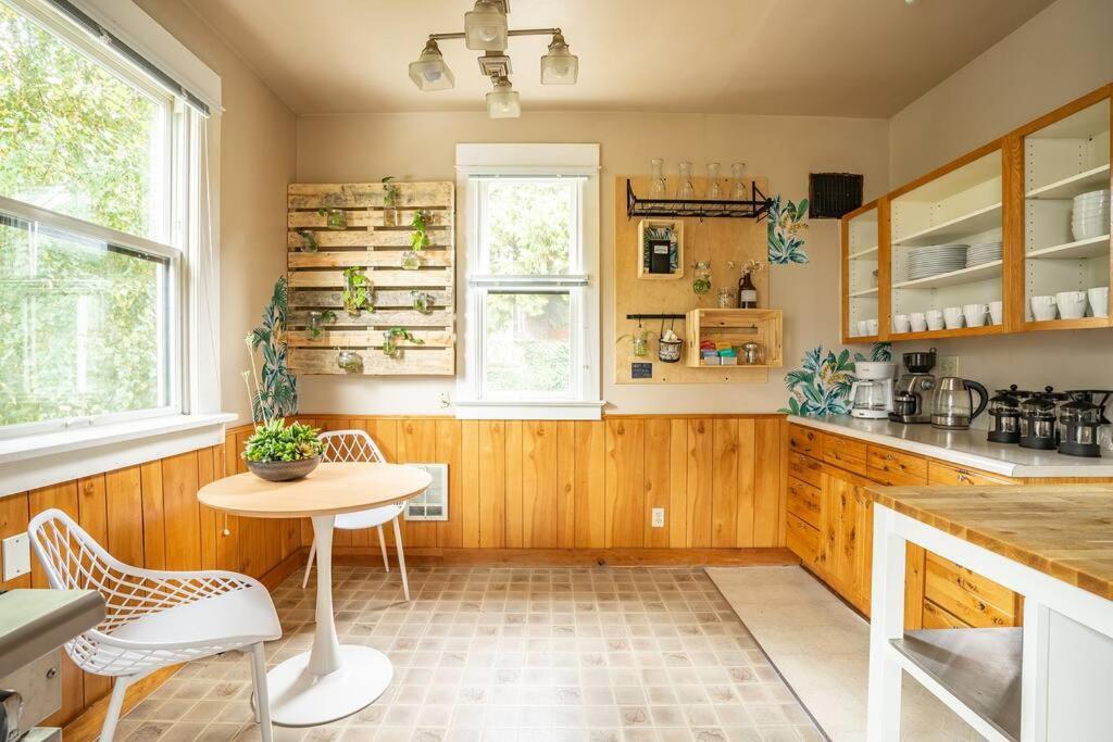 Bed & Breakfast Charming 1bd In Capitol Hill - Foxglove *
